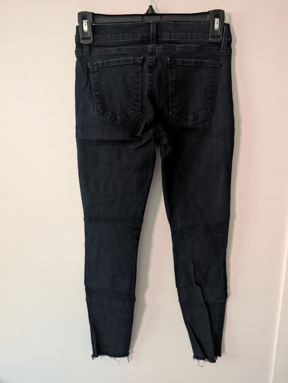 J Brand Black Denim Mid Rise Distressed Cropped Skinny Jeans Size 26 - Picture 5 of 9